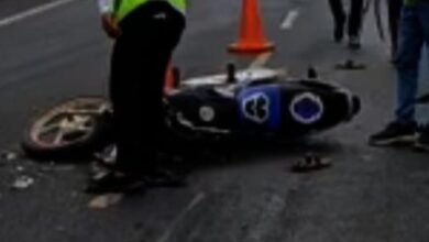 BREAKING : अनियंत्रित होकर तेल से भरा टैंकर पलटा : 2 युवकों की दर्दनाक मौत ; क्षेत्र में हड़कंप 9 Screenshot 2024 07 03 10 36 19 195 com.whatsapp