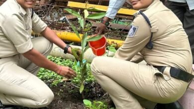 पुलिस ने दिया पर्यावरण संरक्षण का संदेश : मां के नाम एक वृक्ष... पढ़े पूरी खबर 9 Screenshot 2024 07 05 21 25 41 596 com.whatsapp