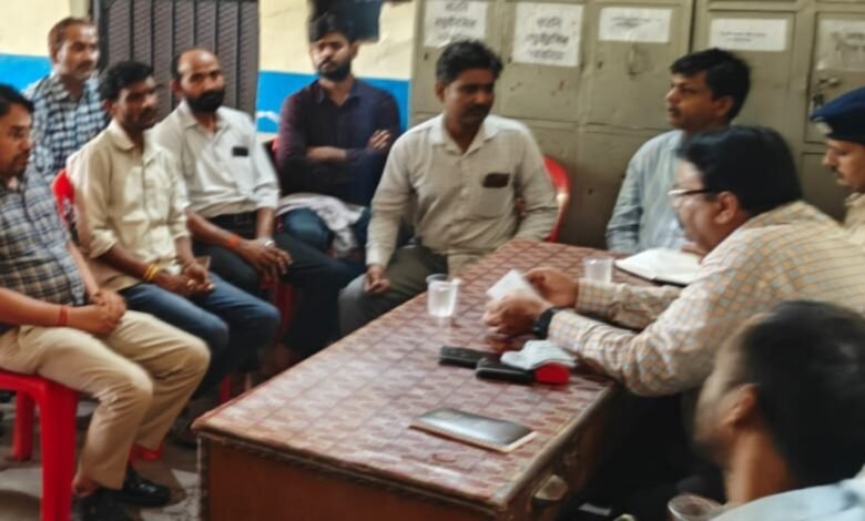 स्कूल वैन में आग लगने के बाद हरकत में आया प्रशासन : कलेक्टर ने दिए निर्देश, कहा - वाहनों में बच्चों की सुरक्षा के साथ कोई समझौता न हो 1 Screenshot 2024 07 07 13 34 30 331 com.whatsapp