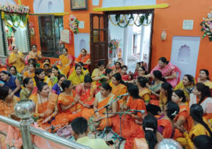 महिलाओं ने की भजनों की रस वर्षा, जगन्नाथ मंदिर में रथयात्रा की वापसी पर भजन संध्या 2 Screenshot 20240716 194810 WhatsApp