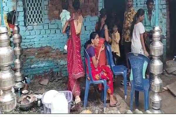 घमापुर इलाके में हो रही थी नाबालिग की शादी, जिला प्रशासन की टीम ने पहुंचकर रोकी शादी. Marriage of a minor was taking place in Ghamapur area 2 Untitled 21 copy 2