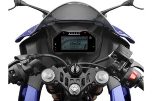 Yamaha R15 V4 बाईक जिसमे आपको दमदार इंजन के साथ फीचर्स भी, जाने कीमत 3 Yamaha R15 V4 1