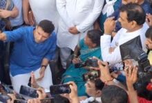 पिटाई कांड : कटनी आकर दीपक वंशकार के परिजनों से मिले प्रदेश कांग्रेस अध्यक्ष जीतू पटवारी, एफआईआर दर्ज कराने रंगनाथ थाने पहुंचे 11 01 1