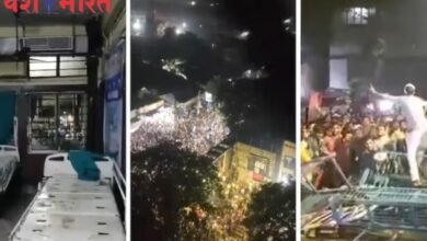 उग्र भीड़, पुलिस पर गुस्सा और अस्पताल में तोड़फोड़... कोलकाता रेप-मर्डर पर आधी रात हुआ बवाल 9 Add a heading 79