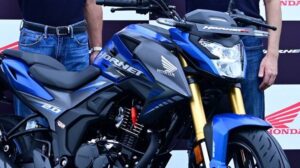 नए स्टाइलिश लुक के साथ आई Honda Hornet 2.0 बाईक, जाने कीमत 2 Honda launches all new Hornet 2 0 2 e1598513642428 770x431 1