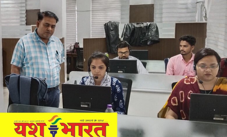 कंट्रोल रूम 24 घण्टे एक्टिव, रात में भी ड्यूटी दे रहे कर्मचारी, कई घण्टे से जारी बारिश के हालातों पर नजर 1 IMG 20240804 002830