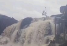 BREAKING : फ्रेंडशिप डे मनाने गए दो दोस्त झरने में बहे : एक का शव मिला ,दूसरे की तलाश जारी 12 IMG 20240804 230922