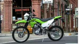 16,128 रुपए मासिक किस्तों पर घर लाए Kawasaki KLX 230 बाईक 3 Kawasaki KLX 230 S spotted testing 2024 1.png