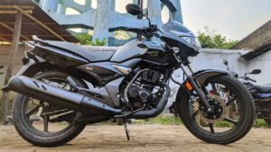 Pulsar NS160 बाईक की हेकड़ी निकलने आई Honda Unicorn 160 बाईक, शानदार फीचर्स के साथ 2 maxresdefault 1 6