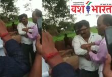 घूसखोर लेखापाल को टांगकर ले गई विजिलेंस टीम... देखें... वीडियो.... 10 एयर इंडिया का विमान हादसे का शिकार होते होते बचा 16 2