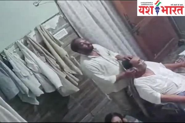 दाढ़ी बनाते हुए नाई ने 50 हजार पार कर दिए....पूरा वीडियो.. देखें... 1 एयर इंडिया का विमान हादसे का शिकार होते होते बचा 65 1