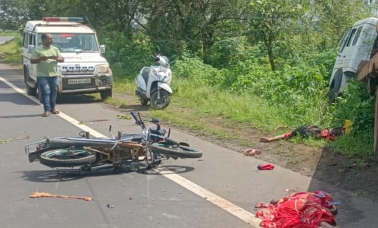 ट्राला ने बाइक को मारी टक्कर : सड़क दुर्घटना में मां-बेटी की मौत 1 Screenshot 2024 09 05 09 35 41 568 com.whatsapp