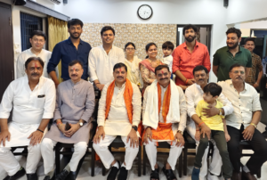 रिश्ते निभाने वाला शहर है कटनी- मोहन यादव, मुख्यमंत्री का विधायक संदीप जायसवाल के निवास पर स्वागत, परिजनों के साथ फोटो भी खिंचाई 2 Screenshot 20240912 185643 WhatsApp Business2