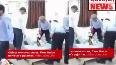 मंत्री जी के जूते उतारते हुए अधिकारी का वीडियो वायरल... देखें वीडियो 12 Untitled design 25