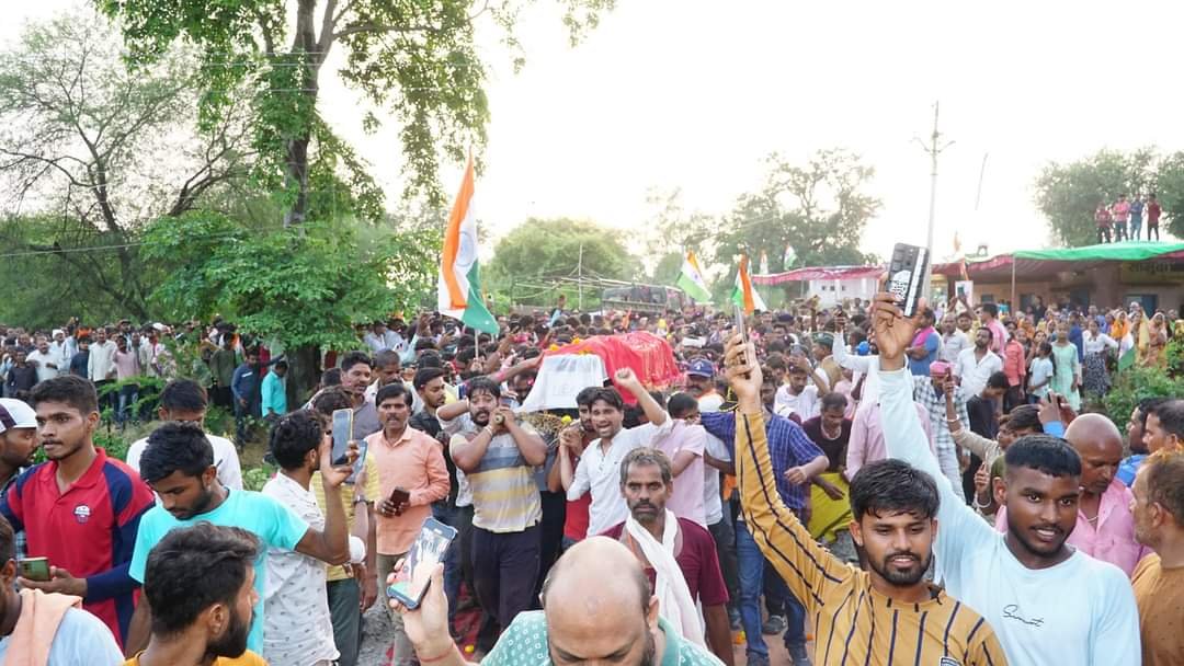 राष्ट्रहित में देह समर्पित करने से बेहतर सौभाग्य कुछ नहीं - मुख्यमंत्री डॉ. यादव 3 WhatsApp Image 2024 09 07 at 21.36.42 1