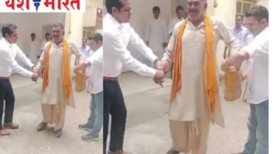 किसान का दर्द भरा वीडियोः नामांतरण के लिए अधिकारियों ने पैसे मांगे तो आत्महत्या करने पहुंचा 6 एयर इंडिया का विमान हादसे का शिकार होते होते बचा 2024 09 05T150832.063