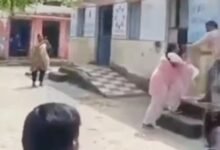 गांव में न चूल्हे जले न आंसू रुके 63