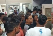 गांव में न चूल्हे जले न आंसू रुके 93