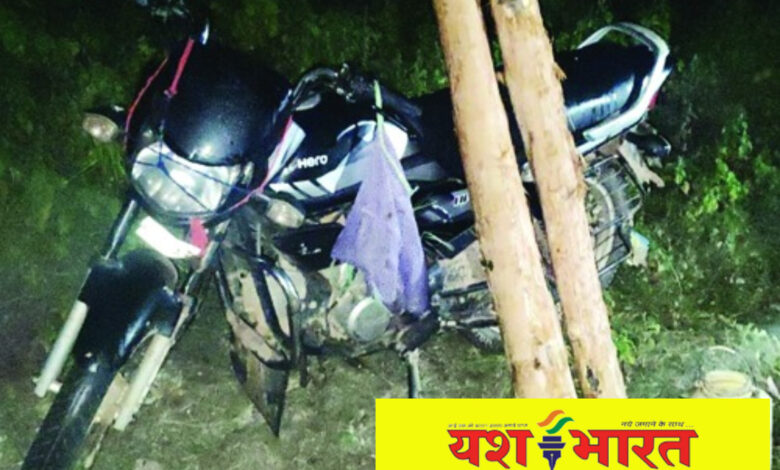 गोरहा-सलैया के जंगल में वन विभाग की दबिश, 59 नग गौवंश एवं 10 हजार की कीमत का सागौन तस्करों से जप्त 1 IMG 20241005 151312