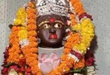 यश भारत एक्सक्लूसिव : सूर्य की दिशा के साथ घूमती हैं मां की आंखें, बदलते है चेहरे के भाव, सतना के भटनवारा में स्थापित है मां की प्रतिमा 11 Screenshot 2024 10 10 09 21 58 020 com.miui .gallery