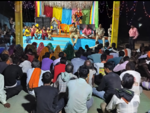 दुर्गा विसर्जन के दिन नही करेंगे नशा, कुठला बस्ती के लोगों ने थाना प्रभारी के सामने ली शपथ 2 Screenshot 20241008 212855 WhatsApp2