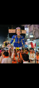 भीड़ की वापसी, इंतजामों की विदाई, सालों बाद चल समारोह में लौटी भीड़, लेकिन प्रशासन के इंतजाम चारों खाने चित्त 3 Screenshot 20241012 194736 WhatsApp