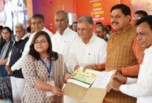 इजरायल की बमबारी से 55