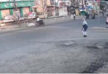 गांव में न चूल्हे जले न आंसू रुके 10