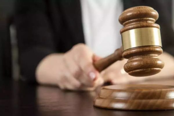 हाई कोर्ट ने कोचिंग में पढ़ने वाले छात्रों की सुरक्षा पर की सुनवाई, अदालत में दी गई ये दलीलें 1 गांव में न चूल्हे जले न आंसू रुके 17 2