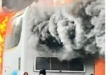 स्कूल बस में लगी आग, 22 बच्चों और 3 शिक्षकों की मौत; 6 टीचर्स समेत 44 लोग थे सवार 10 गांव में न चूल्हे जले न आंसू रुके 2024 10 01T182728.885