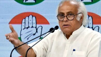 गांव में न चूल्हे जले न आंसू रुके 43