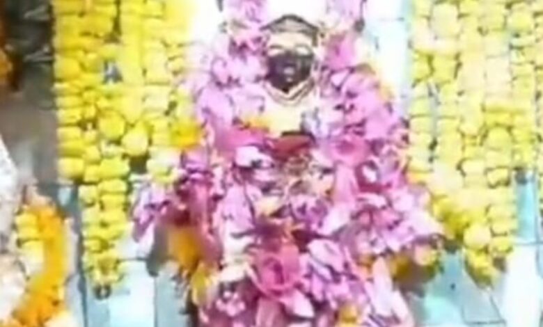 हर्षोल्लास से मनाई गई श्रीकाल भैरव जन्मष्टमी : शोभायात्रा में उमड़े श्रद्धालु,देर रात तक हुये धार्मिक कार्यक्रम 1 Screenshot 2024 11 24 12 42 33 663 com.whatsapp