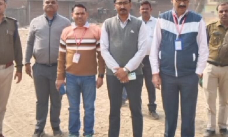 100 करोड़ की जमीन से हटाया गया अतिक्रमण : ट्रस्ट की 9 बीघा वेशकीमती जमीन पर भू माफिया के द्वारा बनाई गई बाउंड्री वॉल पर चली जेसीबी 1 Screenshot 2024 11 24 13 31 17 721 com.miui .gallery