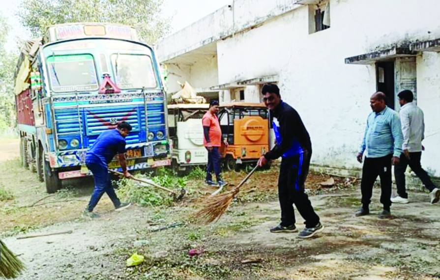 डीआईजी के स्वागत के लिए सज रहे थाने, टीके विद्यार्थी लगाएंगे पुलिस दरबार, पुलिस थानों में रंग-रोंगन व साफ-सफाई 2 Screenshot 20241117 145739 WhatsApp2