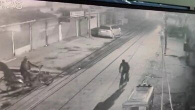 स्टेशन से मासूम का अपहरण करने के बाद हत्या* *बच्चे को चार बार जमीन में पटकने का फुटेज आया सामने* 8 Screenshot 2024 1109 155944