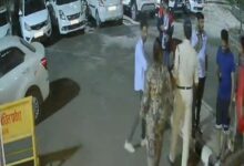 जीआरपी एसआई ने स्टैंड चालक को पीटा* *सोशल मीडिया में वायरल हुए वीडियो की होगी जांच* 12 Screenshot 2024 1111 160410