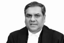 इजरायल की बमबारी से 56