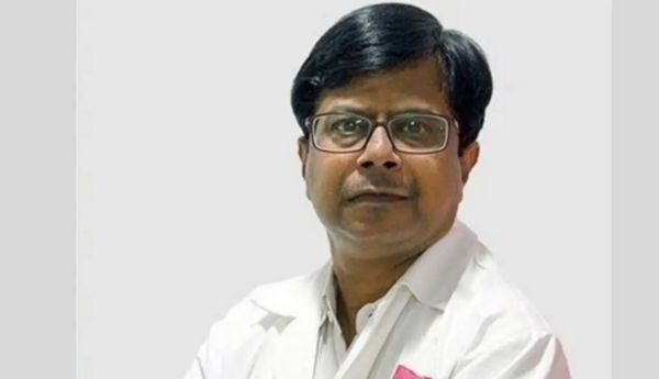 कैंसर मरीज के बेटे ने डॉक्टर पर किया जानलेवा हमला, 7 बार चाकू घोंपा, डॉक्टर आईसीयू में भर्ती 1 इजरायल की बमबारी से73