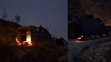 गांव में न चूल्हे जले न आंसू रुके 1