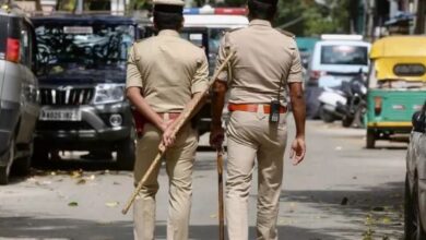 गांव में न चूल्हे जले न आंसू रुके 20