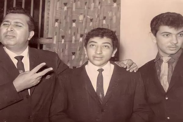ऐसा विलेन जिसके आगे फीके थे सुपरस्टार, जिसने मौत को देखा करीब से, मोटापे ने किया करियर बर्बाद 1 गांव में न चूल्हे जले न आंसू रुके 30