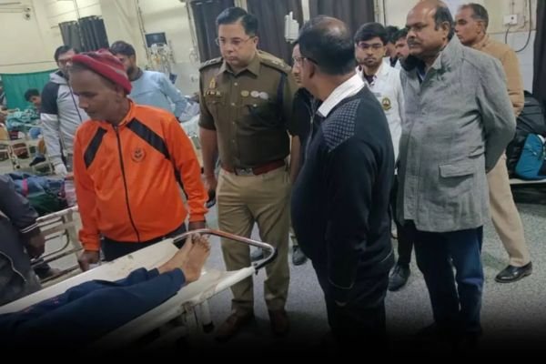 3 बाइकों के टकराने से 5 की मौत, चालकों की चूक से हादसा 1 Add a heading 15