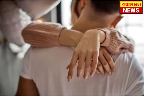 मां को नींद की गोलियां दे बॉयफ्रेंड से घंटों बातें करती थी बेटी:मां बीमार तो मामले का खुलासा हुआ 1 Add a heading 16 2