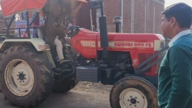 आईटी पार्क के समीप पहाड़ी पर मुरम के अवैध उत्खनन में संलग्न एलएनटी मशीन व ट्रेक्टर ट्रॉली जब्त : अवैध उत्खनन के खिलाफ विशेष मुहिम जारी 6 Screenshot 2024 12 17 20 10 21 561 com.whatsapp