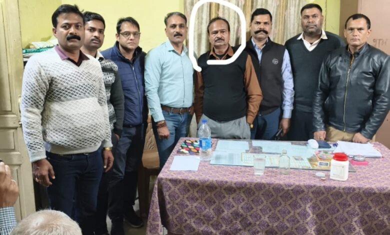 सागर लोकायुक्त की कार्यवाही : 15 हजार की रिश्वत लेते सहकारिता विभाग में पदस्थ अधिकारी गिरफ्तार 1 Screenshot 2024 12 27 18 48 51 053 com.whatsapp