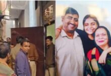 दिल्ली के नेब सराय में एक ही घर के तीन लोगों की हत्या, मॉर्निंग वॉक से लौटे बेटे के देखते ही उड़े होश 15 इजरायल की बमबारी से 2024 12 05T005636.744