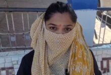 लौट आओ घर… तुम जैसे रखोगे रह लूंगी’, गुमशुदा पति की रिपोर्ट लिखवाने थाने पहुंची पत्नी- VIDEO वायरल 10 Add a heading 2025 01 15T060825.596