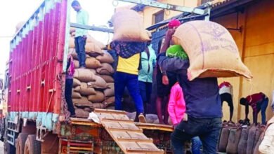 कहीं बारदाना खत्म तो कहीं धान रखने तक जगह नहीं, 31 हजार 386 किसानों ने केन्द्रों में बेची 2 लाख 72 मीट्रिक टन धान 8 IMG 20250104 175830