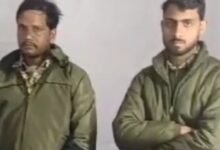 ग्वालियर के मेले में स्पेशल टॉस्क फोर्स की जैसी वर्दी पहन कर रौब जमा रहे दो आरोपियो को पुलिस ने किया गिरफ्तार 11 Screenshot 2025 01 04 20 16 26 010 com.miui .gallery