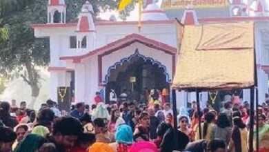 माथा टेककर की सुख शांति की कामना : तिल संकट चतुर्थी पर भगवान सिद्धी विनायक के दर्शनार्थ उमड़ी भीड़, हुई विशेष पूजा-पाठ 11 Screenshot 2025 01 18 10 12 50 715 com.whatsapp